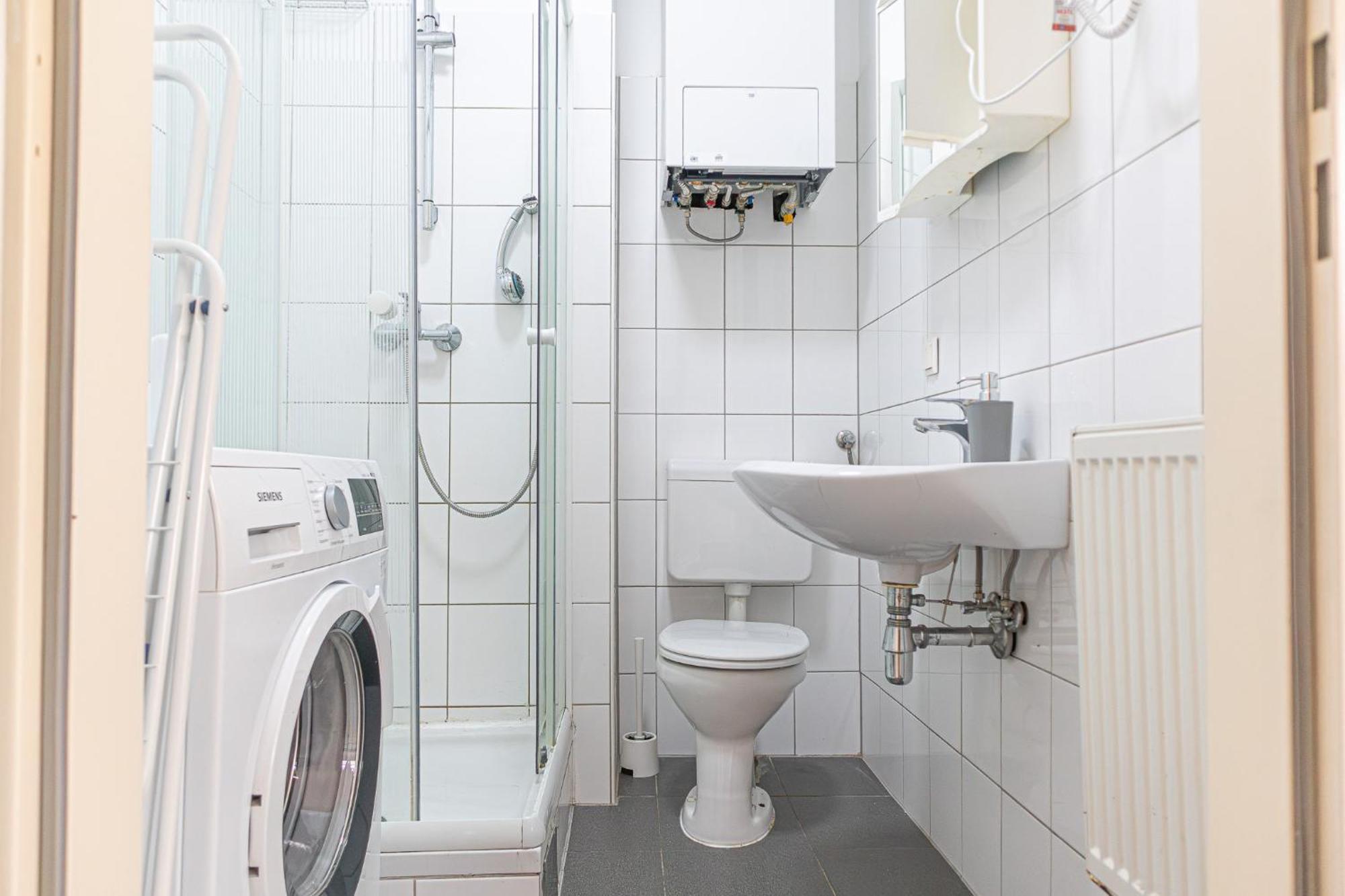 Spacious 2Br Apt Great Location - Near Schoenbrunn Wien Eksteriør bilde