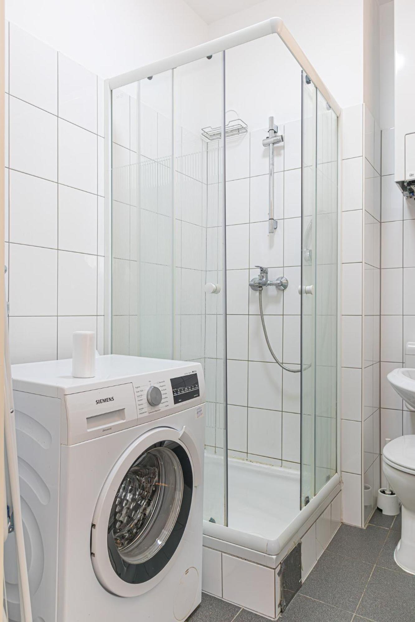 Spacious 2Br Apt Great Location - Near Schoenbrunn Wien Eksteriør bilde